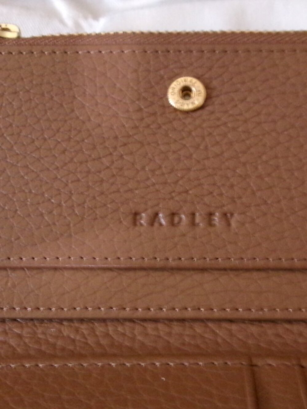 NWT Radley London Mountain Wanderer Brown Leather Wallet - Picture 3 of 6